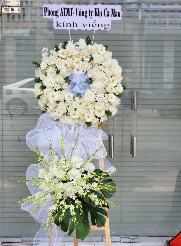Vòng Hoa Chia Buồn Đẹp Tại EaKar