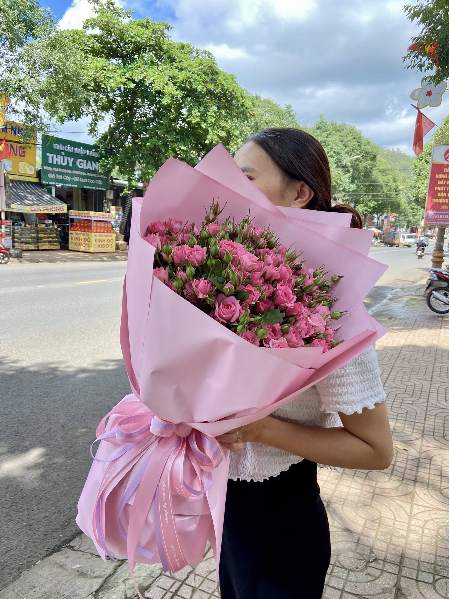 Cửa Hàng Hoa Sinh Nhật EaKar – ĐắkLắk